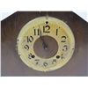 Image 2 : Vintage Clock (not running - has key - no brand name)