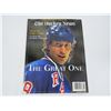 Image 2 : (2) Wayne Gretzky Magazines