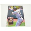 Image 4 : (4) Sports Illustrated Magazine - (1) Beckett Baseball Monthly Magazine