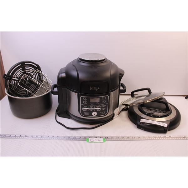 Ninja Foodi Pressure Cooker / Air Fryer (Store Return, As Is )