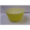 Image 4 : (2) Fire King Mixing Bowls