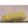 Image 1 : Yellow Chennille Bedspread