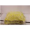 Image 2 : Yellow Chennille Bedspread