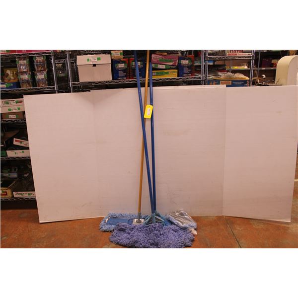 *(3) Mops