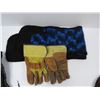 Image 2 : Scarf - Jacket Hoods - Toques - Gloves