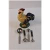 Image 4 : (2) Chicken Decor Items