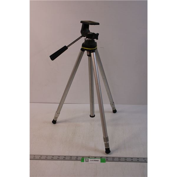 Velbon ME-3 Tripod