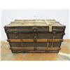 Image 1 : *Vintage Trunk (34" x 18 1/2" x 21")