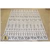 Image 1 : PATTERNED RUG 47.5"X 58.5"