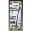Image 1 : SHARK CORDLESS VACUUM PET PLUS