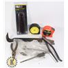 Image 1 : FLAT OF ASSORTED HAND TOOLS INCLUDING TAPE MEASURE