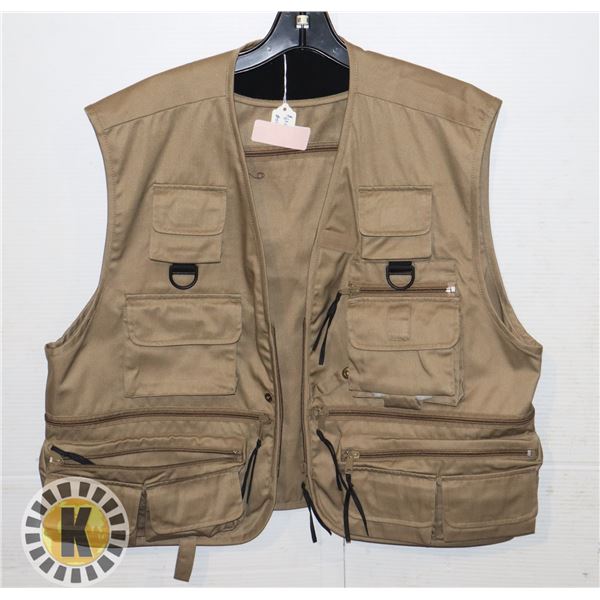PORTAGE CANADA MULTI-POCKETED FISHING VEST, 0/S