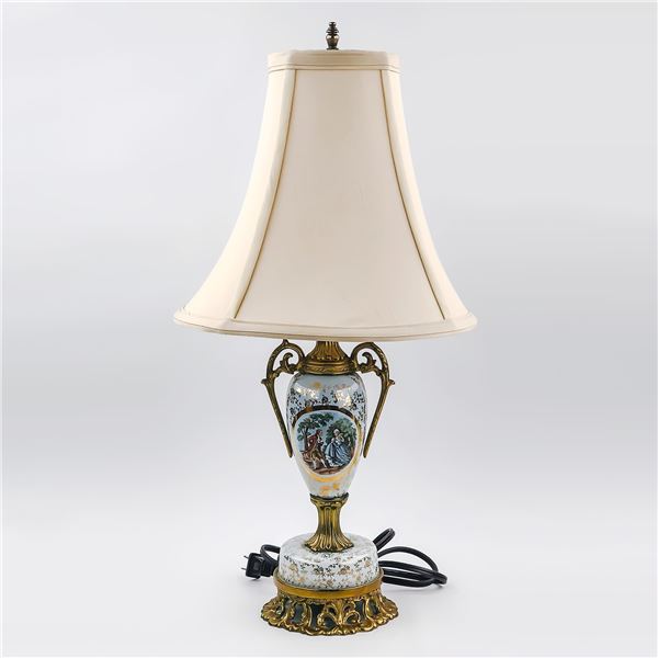 VTG BRASS PORCELAIN LAMP & SHADE VICTORIAN THEME