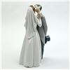 Image 3 : LLADRO BRIDE & GROOM - A KISS TO REMEMBER #6620