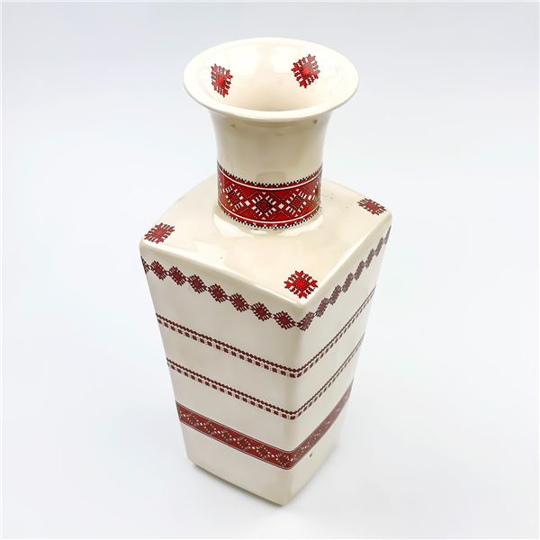 UKRAINIAN ART POTTERY VASE - CROSS STITCH PATTERN