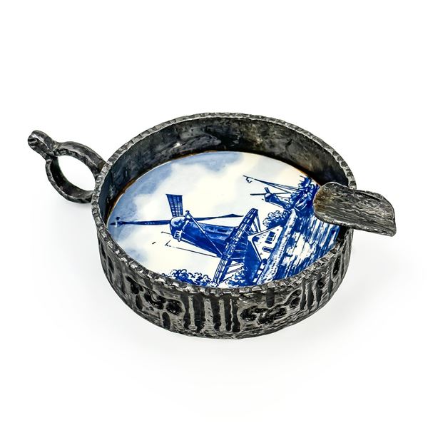 DELFT BLUE METAL ASHTRAY & HOLLAND WINDMILL TILE