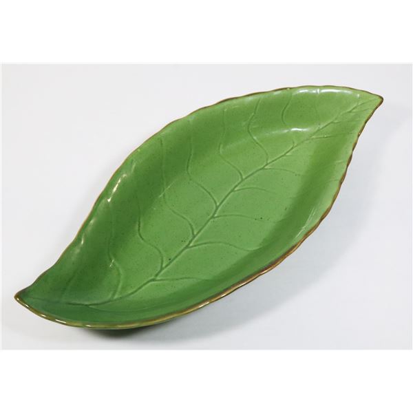 GREEN LEAF LOOK SNACK TRAY