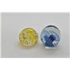 Image 3 : 2 Hand Blown Glass Paperweights