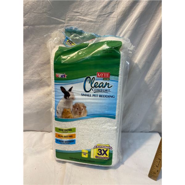 Small pet bedding