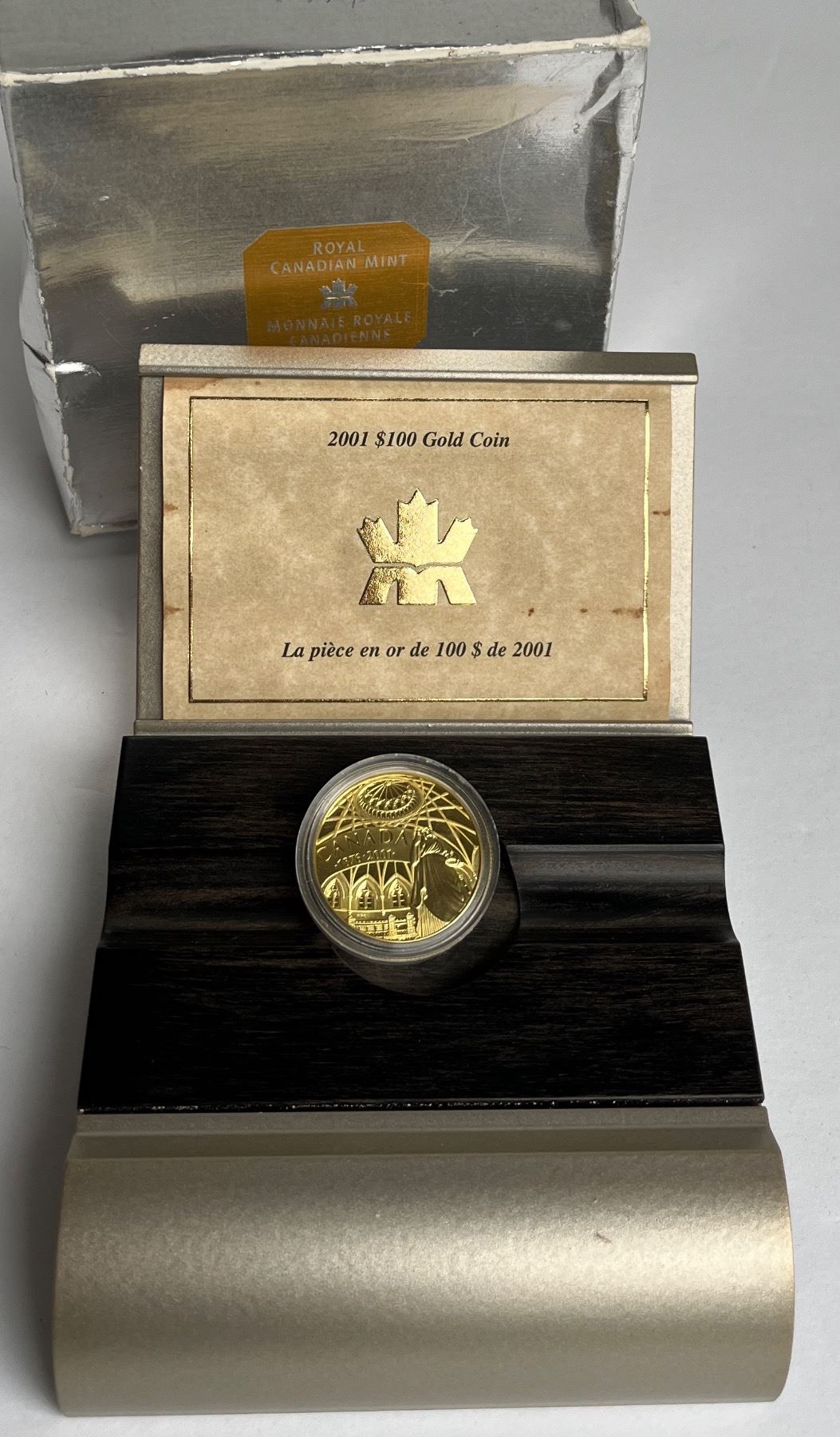 2001 Library of Parliament $100 Gold Coin