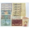 Image 2 : World Banknotes - Lot of 149 with many Large Size