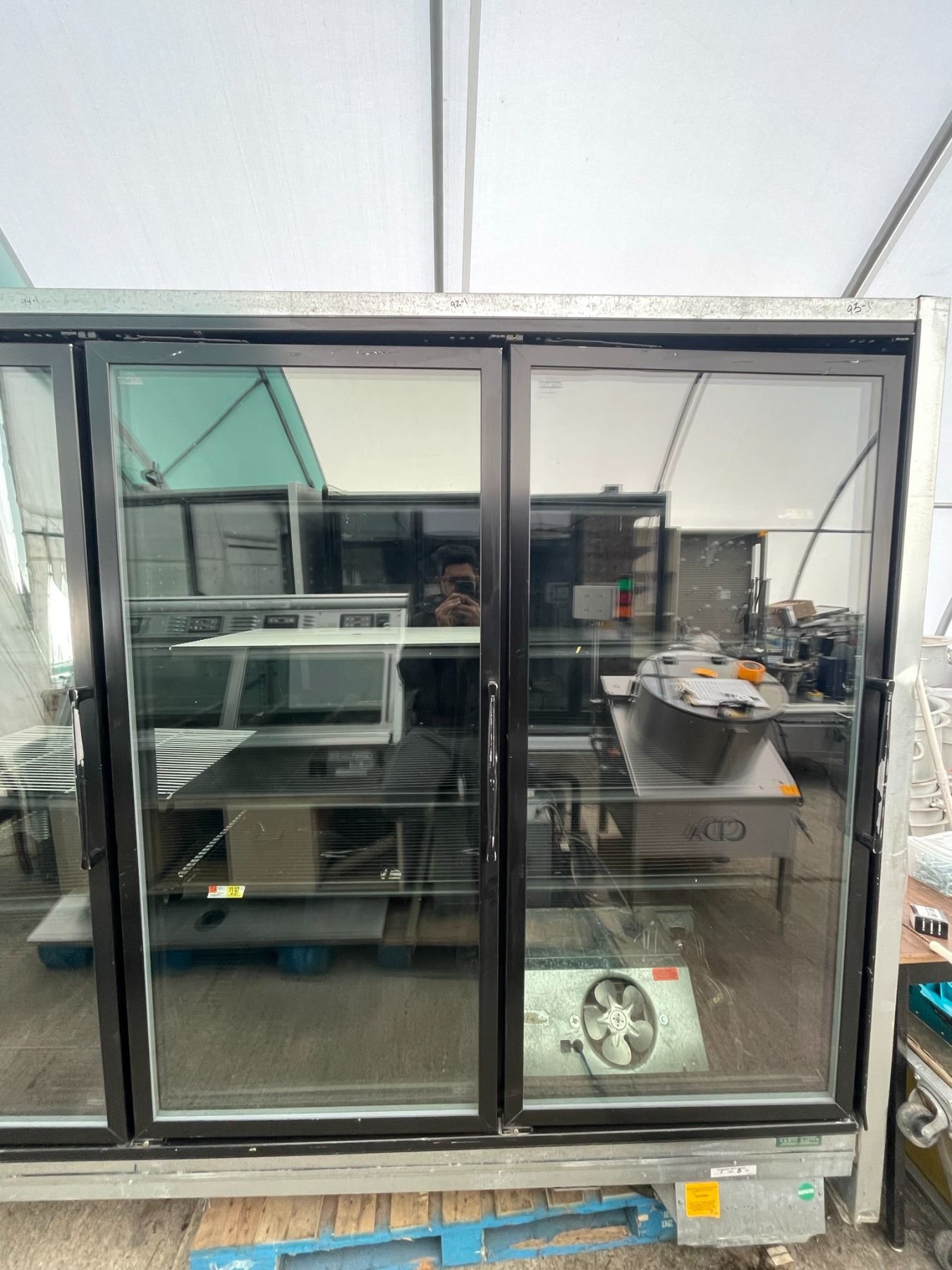 Working Zero Zone ReachIn Display Freezer Model 5RVZC30