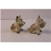 Image 4 : Vintage Novelty Dog Salt and Pepper Shakers (Small Chip)