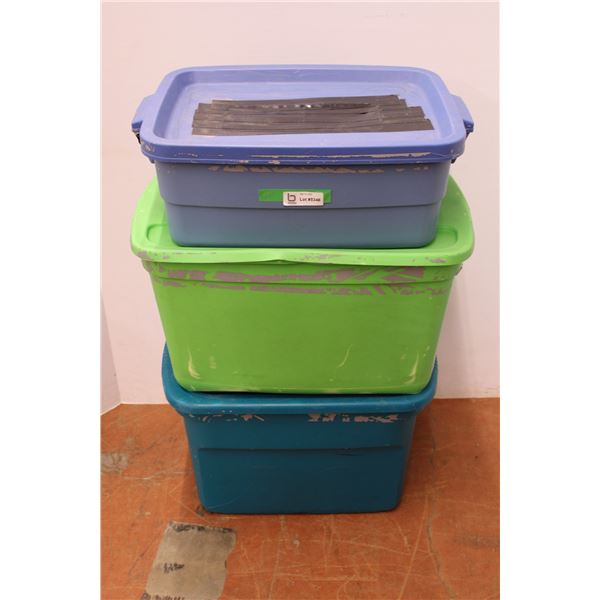 *(3) Large Rubbermaid Tubs with Lids