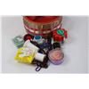 Image 3 : Lot of Sewing Basket and Misc Accessories, 25+ Sewing Patterns