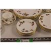Image 2 : (6) Minton Bone China Dinner Plates, Desert Plates, Bread Plates + (7) Tea Cups & Saucers