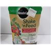 Image 2 : Miracle Grow Fruit & Vegetable Shake & Feed Fertilizers