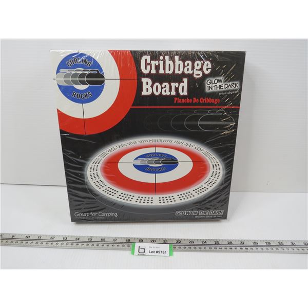 New Curling Rocks Cribbage Board Game (NIB) (glows in the dark)