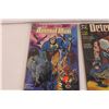 Image 5 : (14) DC Comics (2 Single Sleeved & 2 75 Cents)