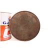 Image 8 : Empty Gulflube 1.14L Motor Oil Can + Rusted Empty Esso Anti-Freeze Can
