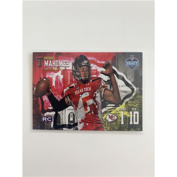 2017 NFL DRAFT PRO FOOTBALL #RC PATRICK MAHOMES CARD