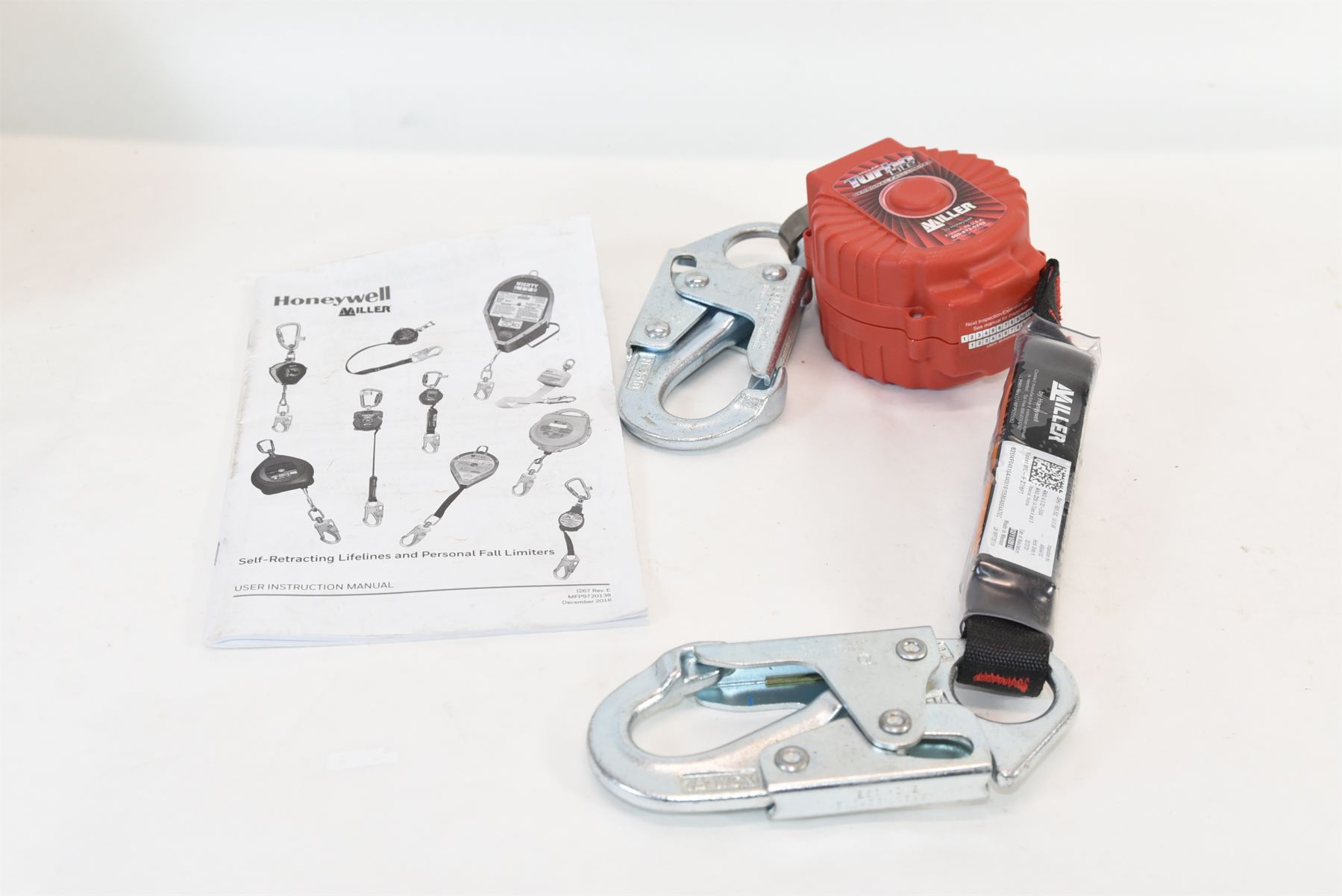 New! MILLER 'TURBO LITE FALL LIMITER No. MFL-1-Z7/9FT Complete in Box New! MILLER 'TURBO LITE FALL LIMITER No. MFL-1-Z7/9FT Complete in Box