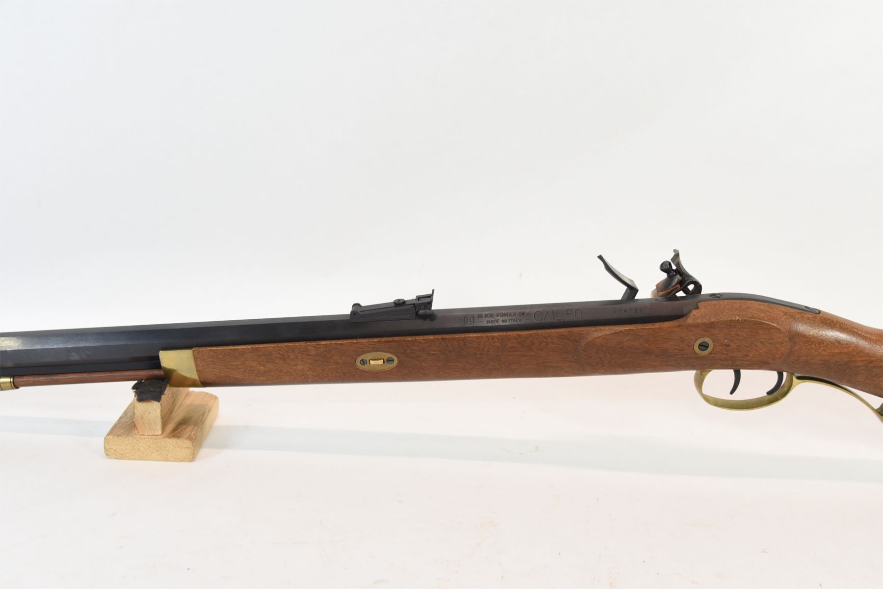 Investarm Model Hawken Rifle Reproduction Flint Lock Rifle ...