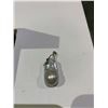 Image 2 : NATURAL BAROQUE PEARL PENDANT IN CASE