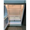 Image 2 : GE CONCEPT II  APARTMENT SIZE WHITE SWING OUT FRIDGE (SOME CLEANING REQUIRED)