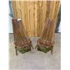 Image 1 : 2 WOOD FOLDING LOUNGE CHAIRS