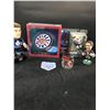 Image 1 : LOT OF MISC HOCKEY/FOOTBALL FIGURES AND COLLECTIBLES