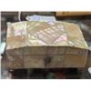 Image 1 : MOTHER OF PEARL TRINKET BOX ON 4 FEET
