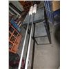 Image 1 : 2 Mops