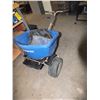 Image 1 : Chapin Back Salt & Seed Spreader