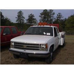 1993 CHEVROLET 3500 CREW CAB SERVICE TRUCK, S