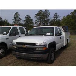 2002 CHEVROLET 2500 EXTENDED CAB SERVICE, TRU