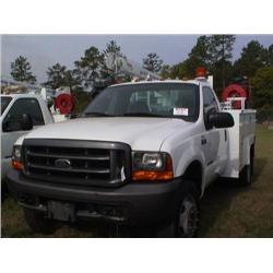 2000 FORD F450 SUPER DUTY SERVICE TRUCK, S/N