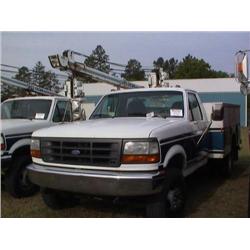 1994 FORD F450 SERVICE TRUCK, S/N A12130, V8