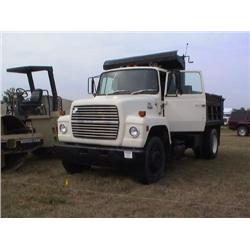 1983 FORD 8000 S/A DUMP, S/N A36706 3208 CAT