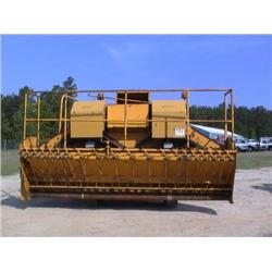 ETNYRE CHIP SPREADER, S/N K4561 6 CYL DIESEL